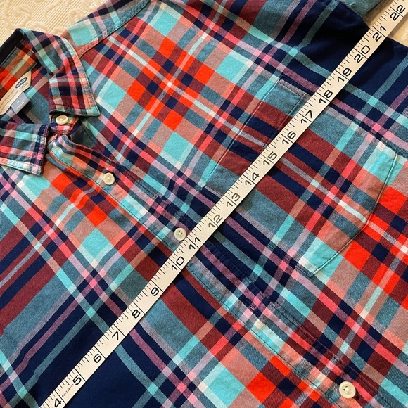 Old Navy the boyfriend shirt plaid flannel, size M, excellent condition - Picture 3 of 5